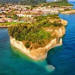Maria\'S Beach Apartments